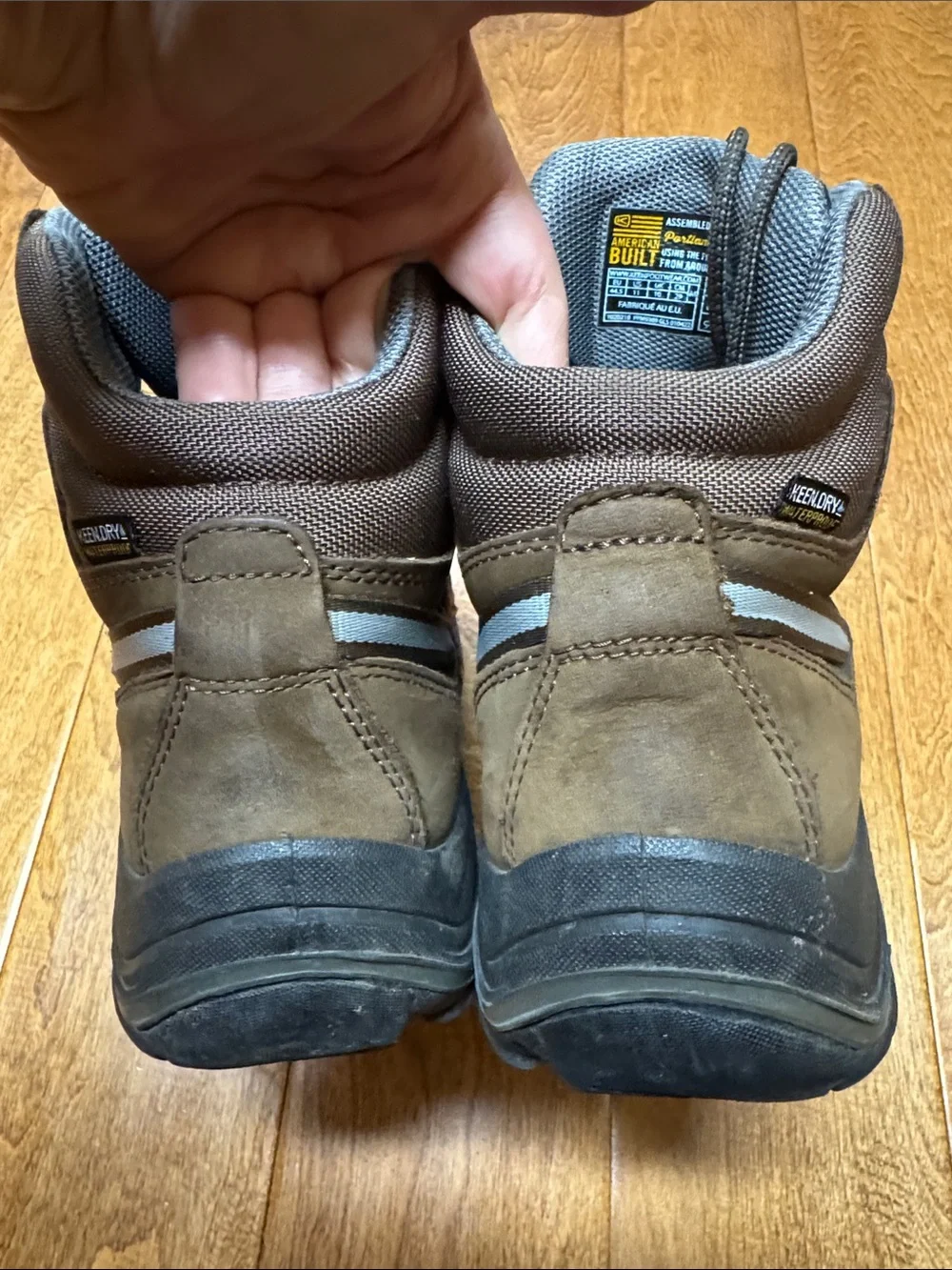 KEEN Durand II Mid Waterproof Hiking Boots for Men - Cascade Brown/Gargoyle - 11